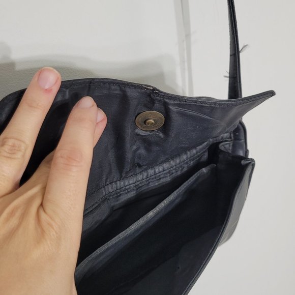 Worthington Rectangle Zip Top Purse Shoulder Bag Crossbody Black Leather Casual - Picture 3 of 15